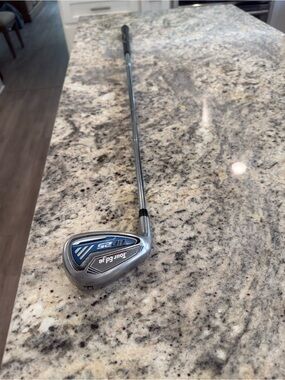 Tour Edge High Performance 25 Left handed Regular Size Pitching Wedge Golf Club